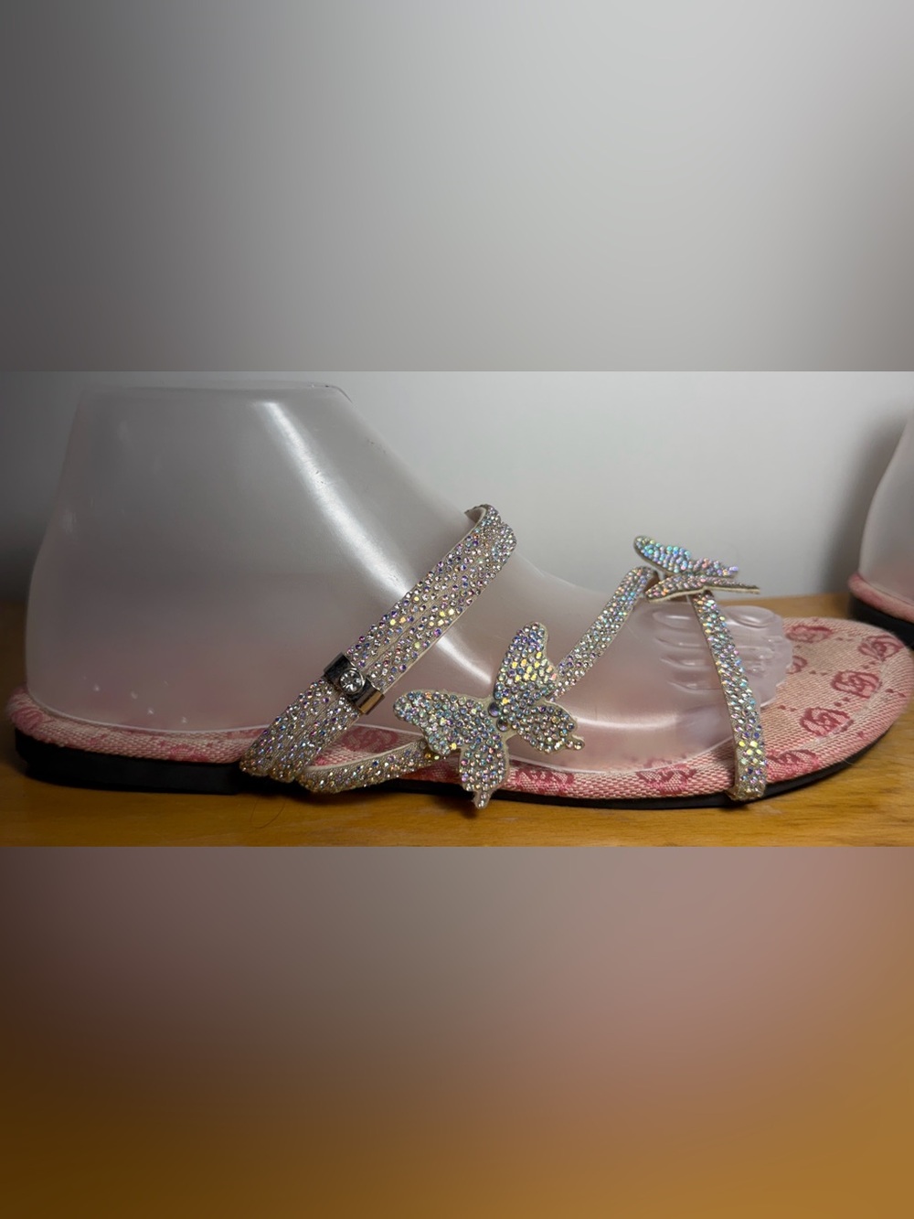 NWOT Pink Sparkly Rhinestone Butterfly Flat Slide Sandals Size 41 (US 9.5/10)